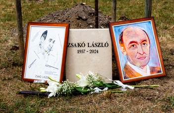 Emlékfa ültetés Zsakó László tanár úr tiszteletére