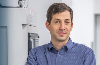 Dr. habil. Andó Mátyás az ELTE ígéretes kutatói között