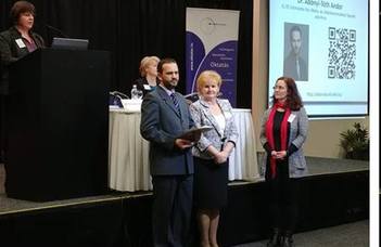 Abonyi-Tóth Andor Sulinetwork-díjat vehetett át a IV. Országos Szaktanácsadói Konferencián
