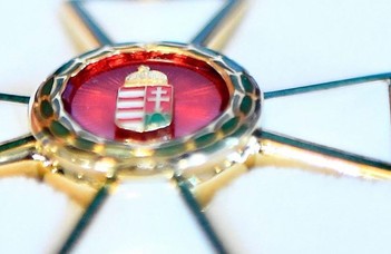 Magyar Érdemrend Tisztikereszt polgári tagozat kitüntetésben részesült Fridli Sándor